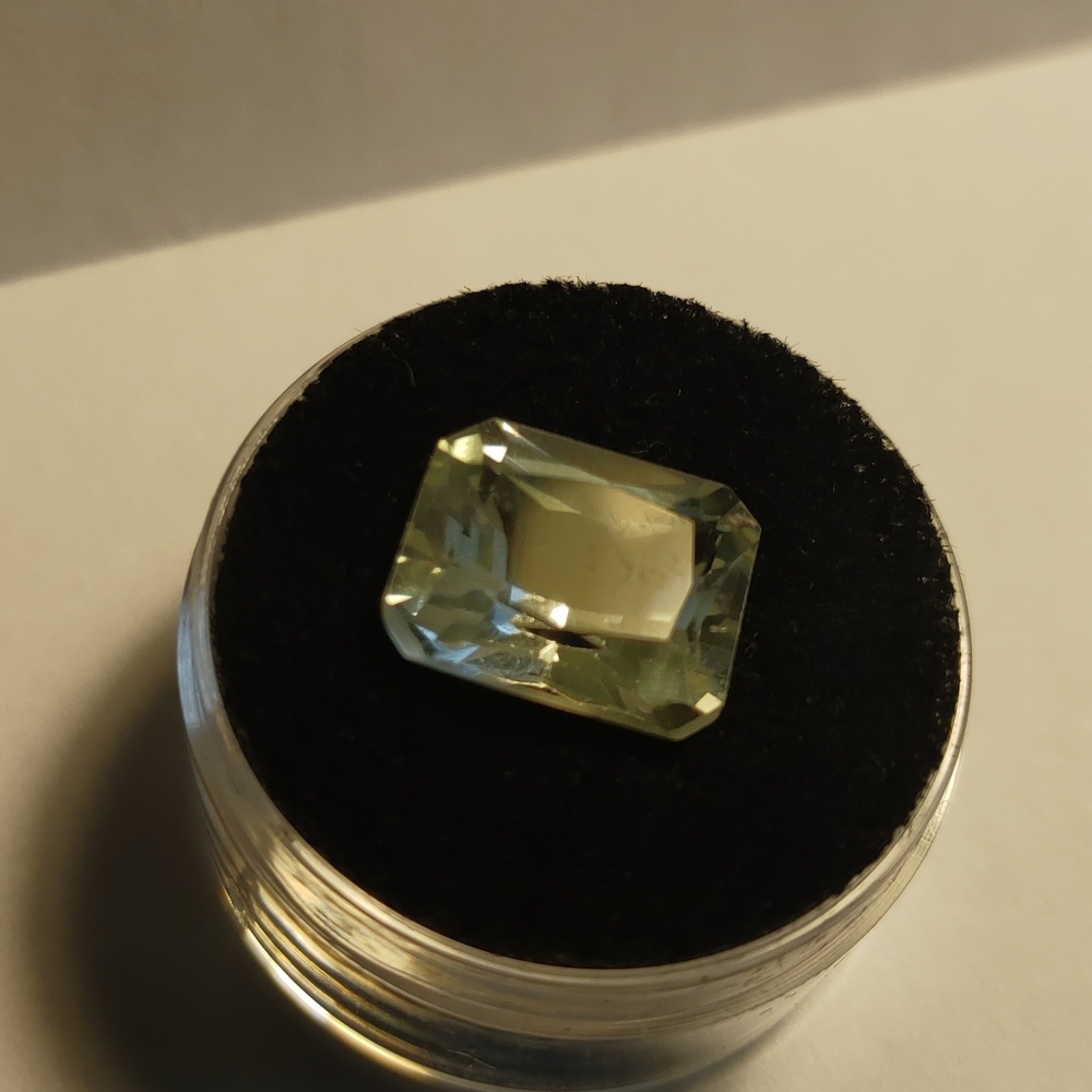 Faceted Blue Aquamarine Gemstone #121